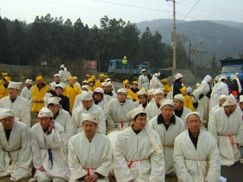 关于丧礼制度常识的信息-第6张图片-牛逼常识网 关于丧礼制度常识的信息-第6张图片-牛逼常识网