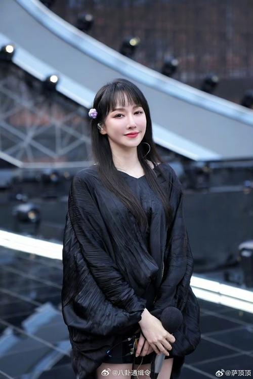 佤族舞蹈常识,佤族表演性舞蹈-第6张图片-牛逼常识网 佤族舞蹈常识,佤族表演性舞蹈-第6张图片-牛逼常识网