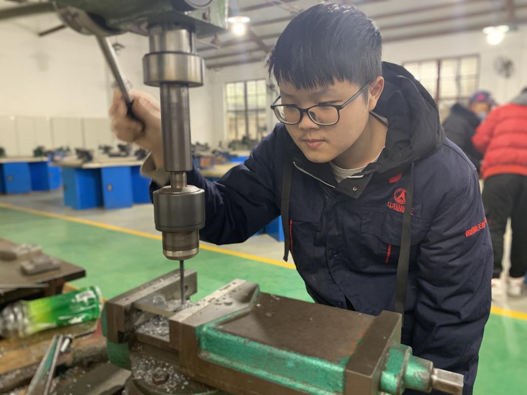 机修钳工常识,机修钳工知识-第1张图片-牛逼常识网 机修钳工常识,机修钳工知识-第1张图片-牛逼常识网